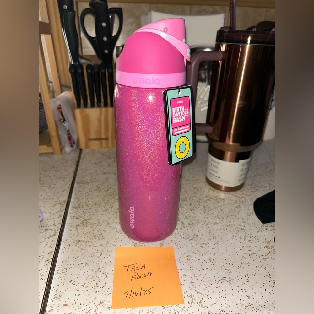 Owala 32 oz “Owala Back Girl”